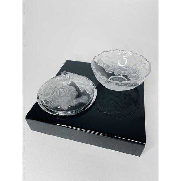 Rose Petals Glass Candy Bowl Covered Box Home/Room Decoration Preloved - Picture 6 of 8